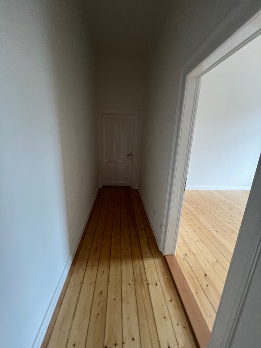 schöne möblierte 2-Zimmer-Wohnung mit Wintergarten – Friedländer Weg, 37085 Göttingen Oststadt – Vorschaubild 2