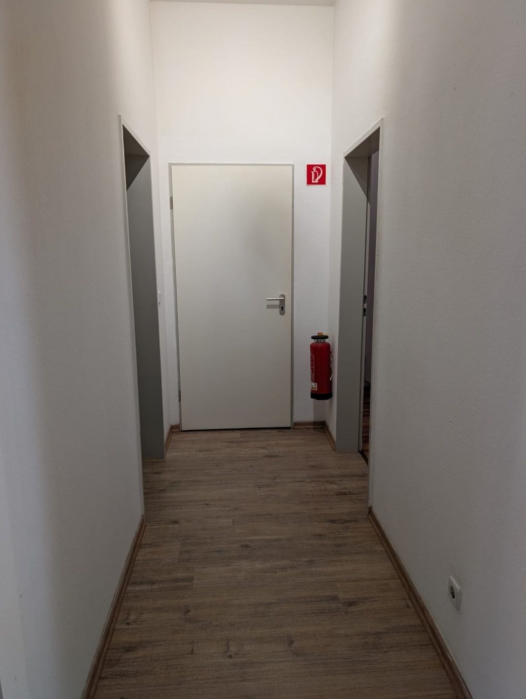 Nachmieter gesucht: Großzügige 2-Zimmer-Wohnung in zentraler Lage – 39104 Magdeburg Altstadt – Vorschaubild 7