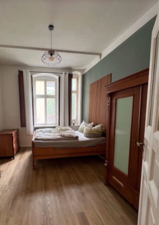 Schön eingerichtete Altbauwohnung – ab 1. September verfügbar — photo 1