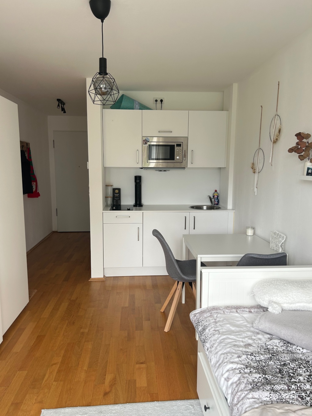 Möblierte Studentenwohnung zur Untermiete (ab 01.10) – Oberbürgermeister-Hohner-Straße 3, 86153 Augsburg Textilviertel – Vorschaubild 2