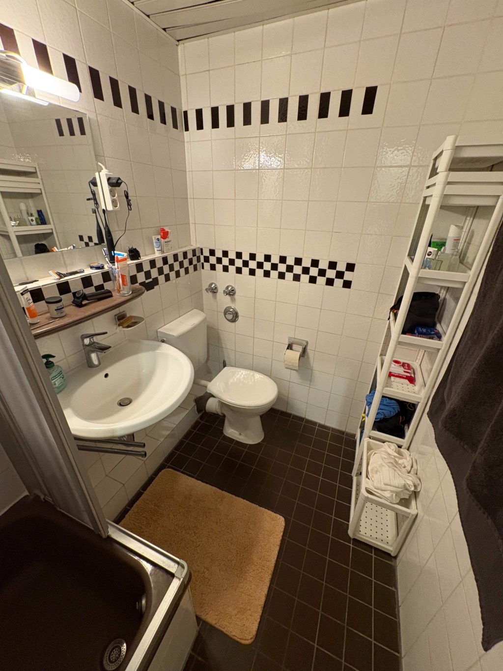 NUR TAUSCH: Biete 1-Zimmer-Wohnung in Köln-Sülz - Suche Wohnung in Berlin im Ring – Gustavstr. 15, 50937 Köln Sülz – Vorschaubild 13