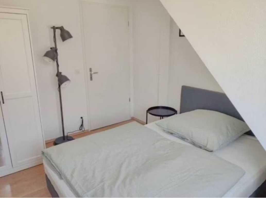 Gepflegtes & süßes Zimmer im Berliner Bezirk Prenzlauer Berg – Schönhauser Allee, 10437 Berlin Prenzlauer Berg – Vorschaubild 4