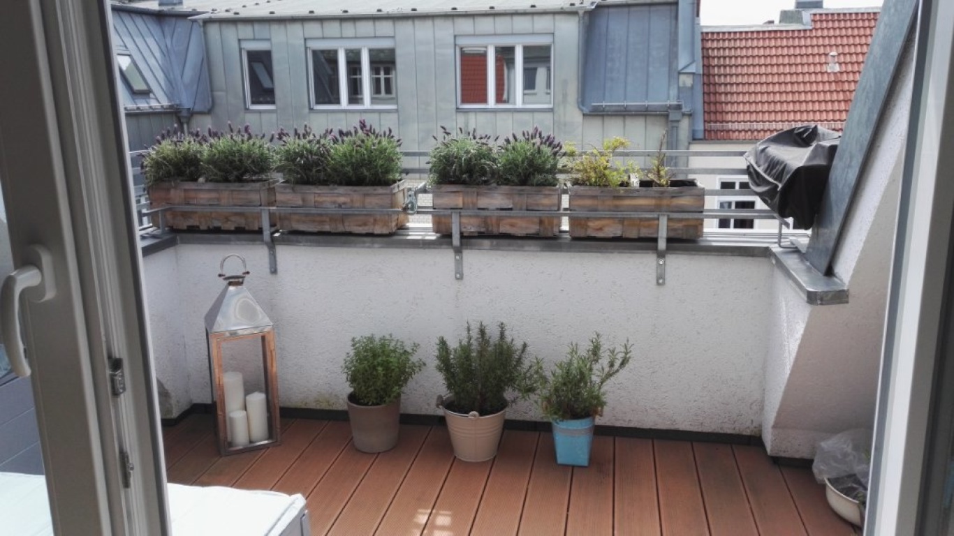 3-Zimmer-Dachgeschosswohnung mit Südbalkon - vollmöbliert – Müllerstr. 151, 13357 Berlin Berlin – Vorschaubild 10