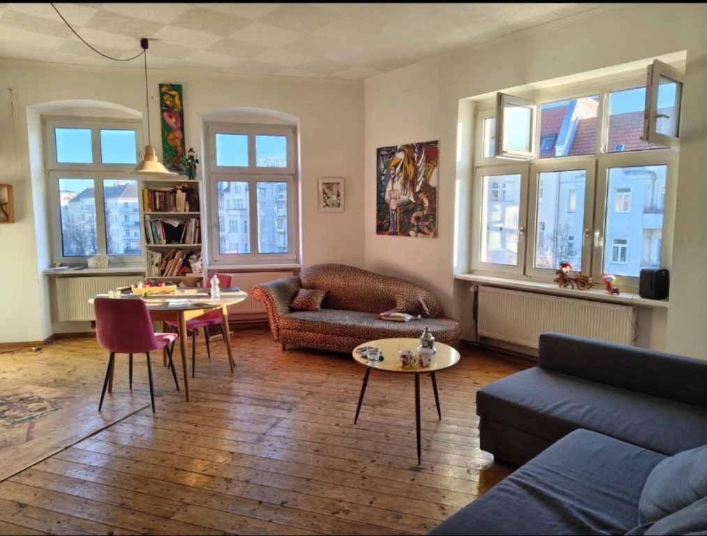 Flat Neukölln Friedelstraße - picture 1