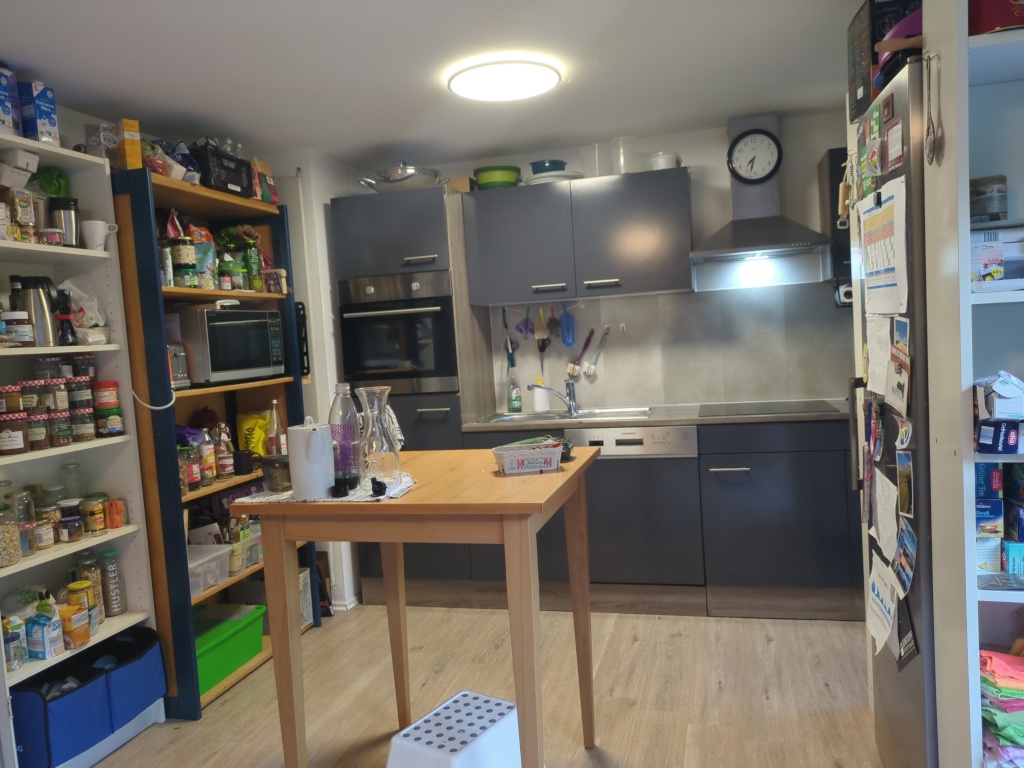 WG-Zimmer Vaihingen Othellostraße 20 - unsere Küche