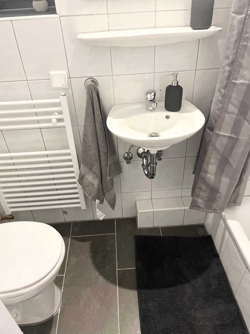 Möblierte 2 Zimmer Wohnung direkt am Duisburger Hauptbahnhof – Kammerstraße 52, 47057 Duisburg Neudorf-Süd – Vorschaubild 11