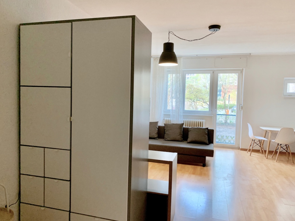 Voll möblierte all-inclusive Studio-Wohnung mit Spreeblick - 6 Monate Mindestmietdauer *** Fully furnished all-inclusive Studio apartment with Riverview - 6 months minimum stay – Claudiusstraße 10, 10557 Berlin Tiergarten – Vorschaubild 6