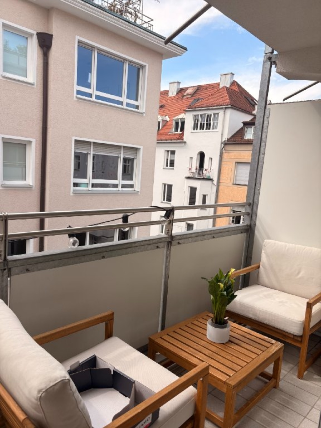 Untermiete: Möblierte 2Z-Wohnung nähe Englischer Garten – Ohmstraße 8, 80802 München München – Vorschaubild 2
