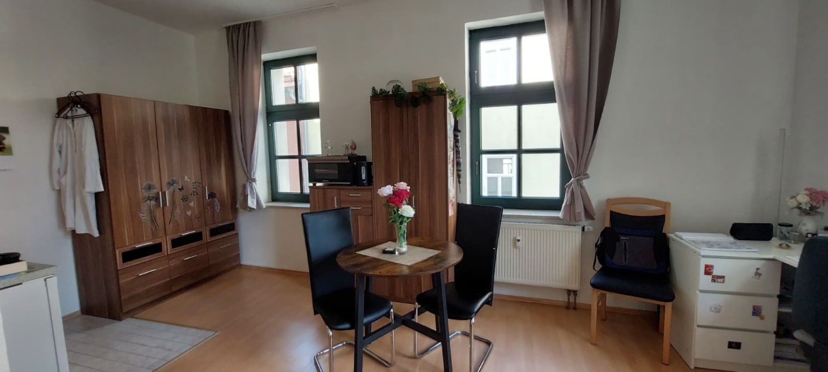 Suche Nachmieter für 1-Zimmer-Wohnung im Stadtzentrum – Fürstengraben 2, 7743 Jena Jena-Stadt – Vorschaubild 2