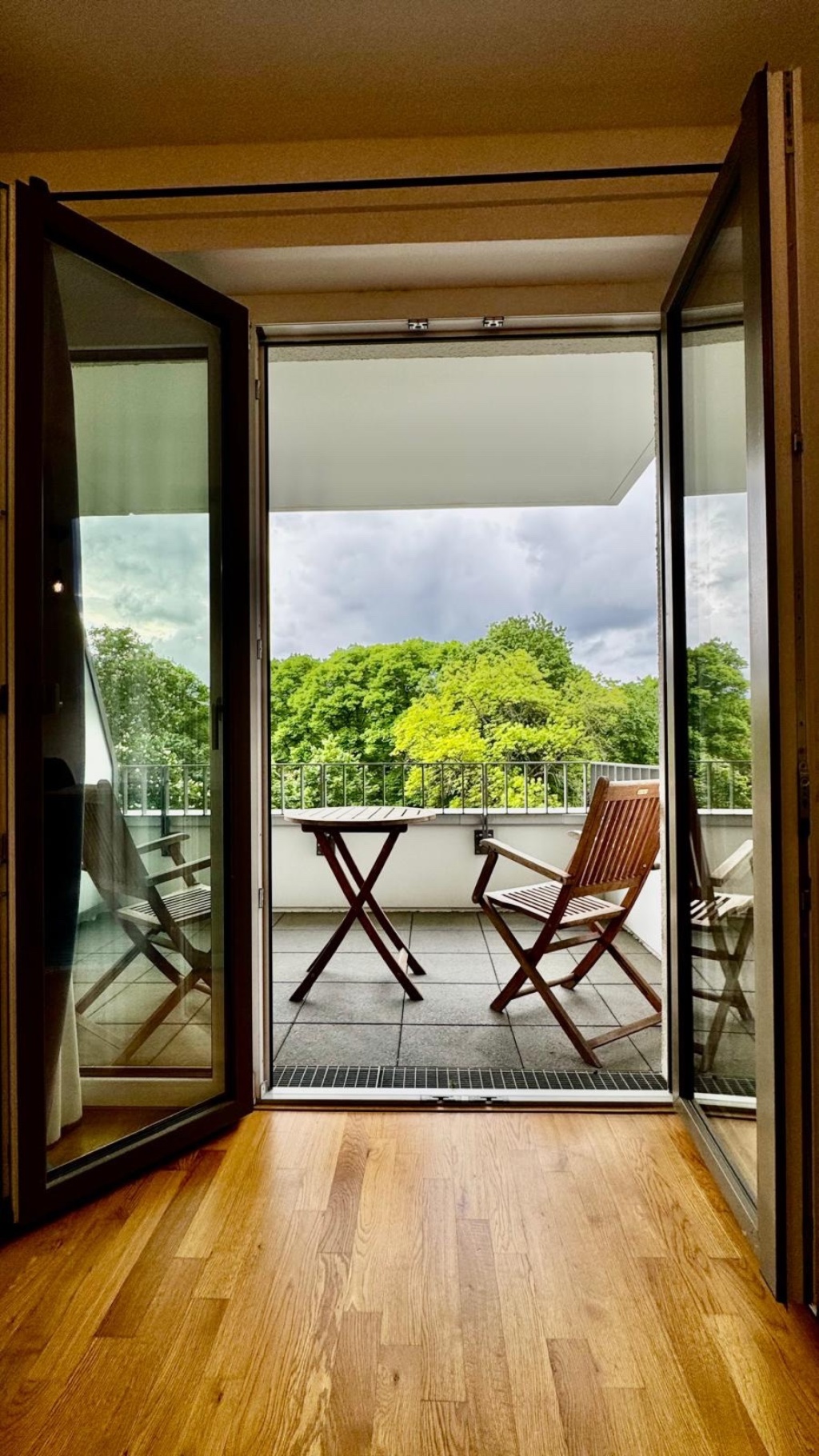 All inklusive - Ruhig, zentral, hell und im Grünen - Neubau-Studio in Gesundbrunnen zwischen Wollank- und Bornholmer Straße mit großem Balkon und Ausblick ins Grüne – Grüntaler Str., 13359 Berlin Gesundbrunnen – Vorschaubild 2