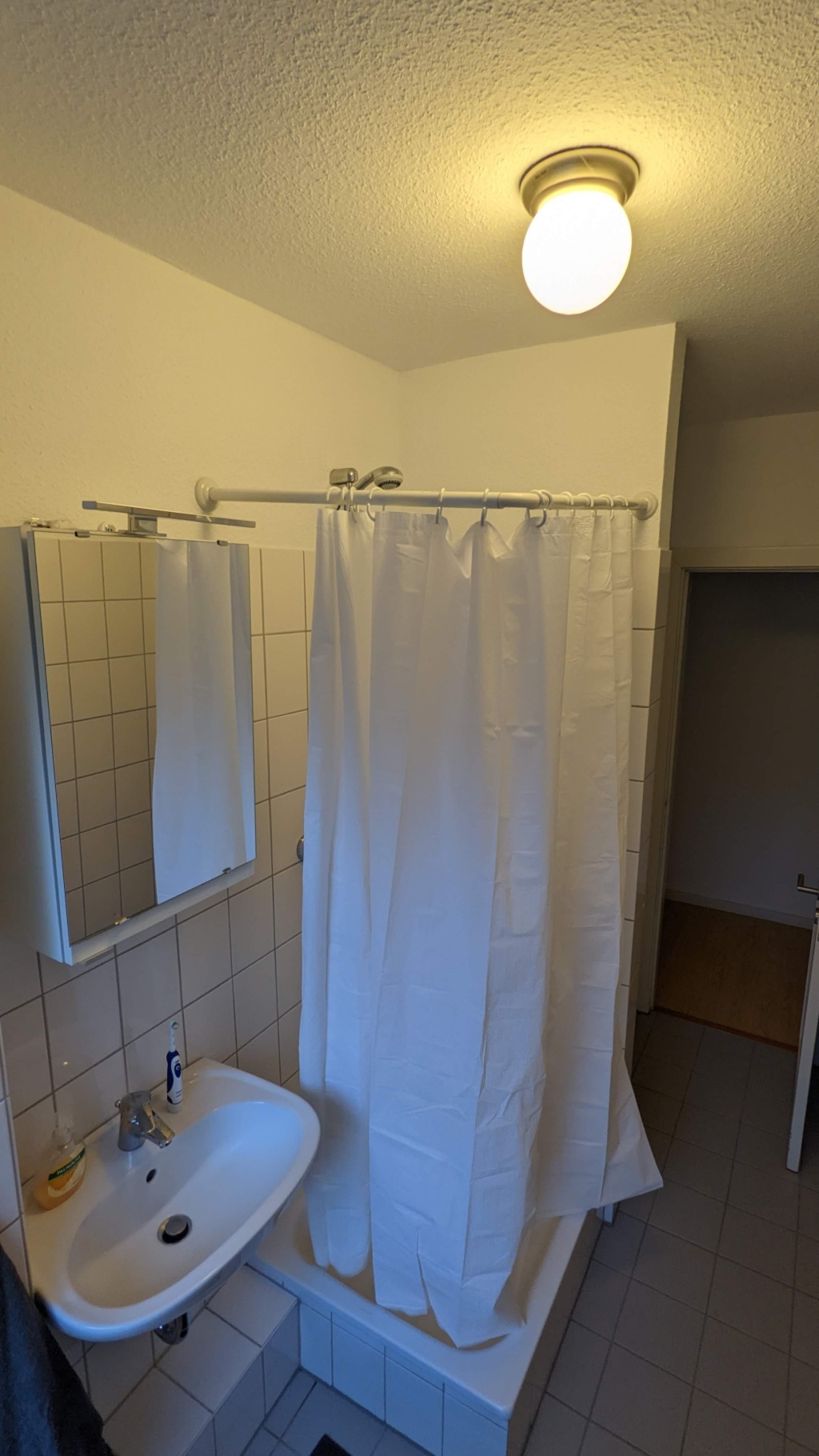 Ruhige zentrale 2-Zimmer-Wohnung in Eimsbüttel – Heußweg 3, 20257 Hamburg Eimsbüttel – Vorschaubild 8