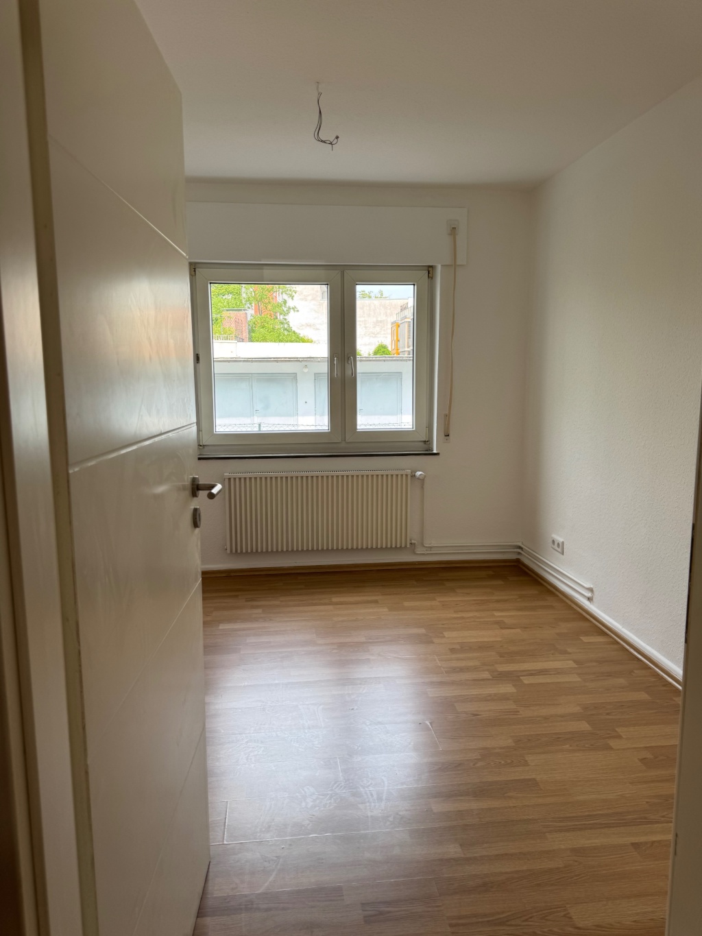 WG-Neugründung: frisch renovierte 3er-WG mit neuem Bad und neuer Einbauküche in zentraler Lage – Heinrichstraße, 64283 Darmstadt Darmstadt – Vorschaubild 4