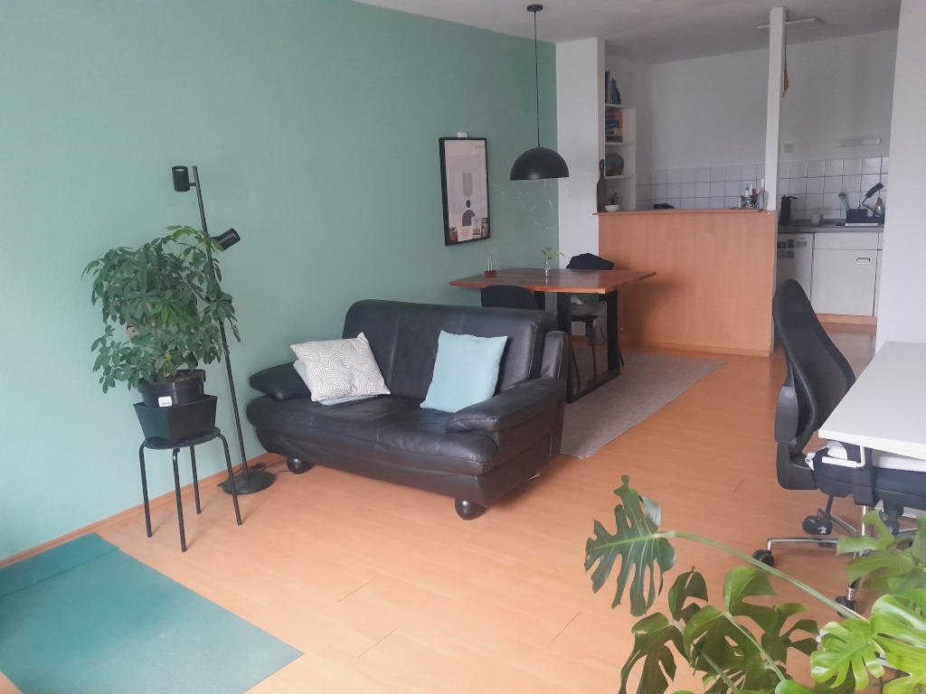 Wunderschöne ruhige 1,5 Zimmer Wohnung, Verlängerung / Übernahme evtl.