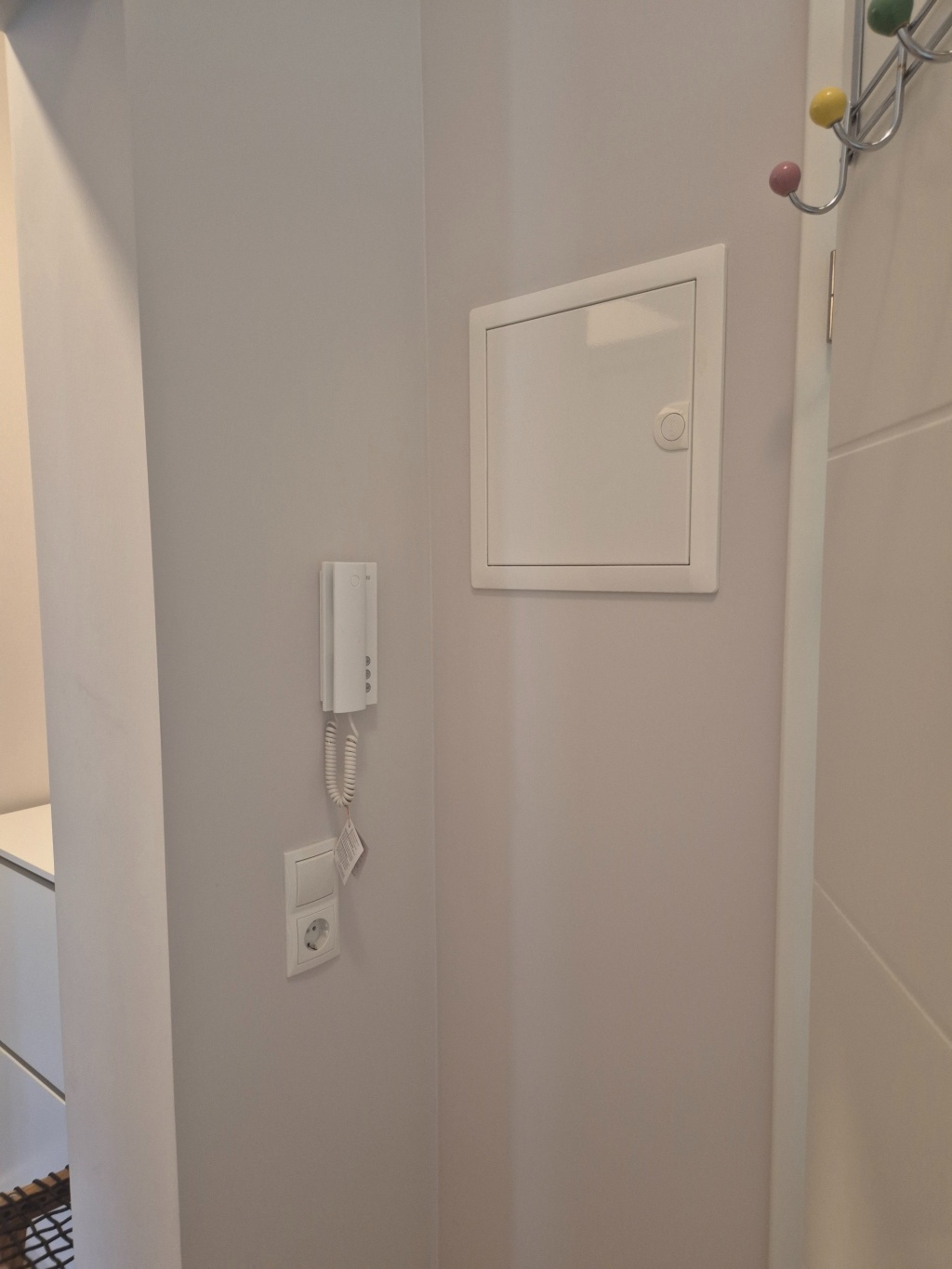 Schöne frisch renovierte möblierte 1- Zimmer Wohnung zu vermieten – Tiergartenstraße, 30559 Hannover Kirchrode – Vorschaubild 8