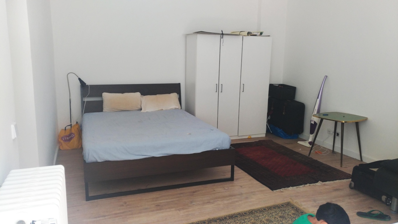 Offering an independant, 49 square meter apartment In Neuköln, Berlin for three months from October. – Zwiestädter Str. 12, 12055 Berlin Berlin – Vorschaubild 4