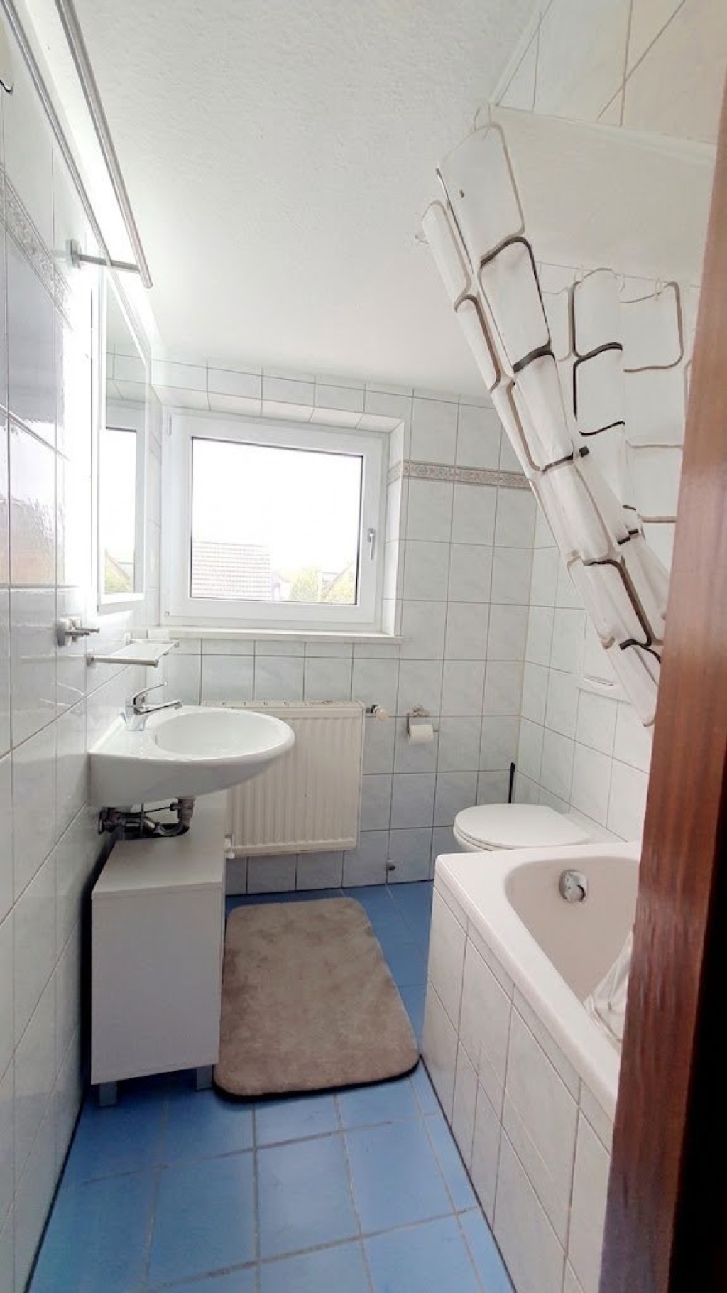 Renoviertes, helles, möbliertes 1,5 Zi. Apartement mit neuer Küche und Balkon – Lämmleshalde 33, 70376 Stuttgart Bad Cannstatt – Vorschaubild 6