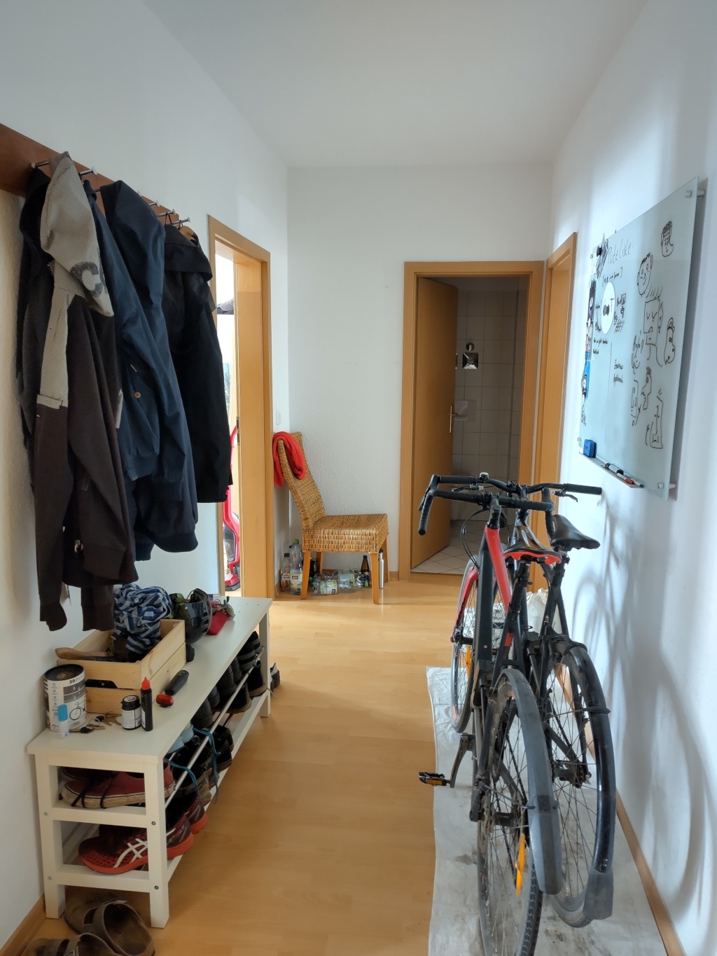 WG-Zimmer Altlindenau Luppenstraße 8 - Flur