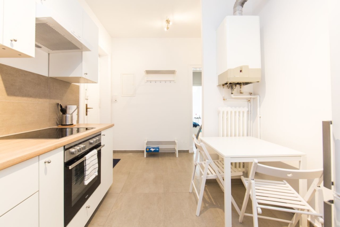 Modern möbliertes WG-Zimmer inkl. Anmeldung – Buschkrugallee, 12359 Berlin Britz – Vorschaubild 3