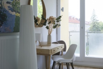 Ad image: Helles Zimmer mit eigenem Balkonzugang | Laim | Erstbezug, komplett möbliert