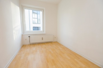 Imagen del anuncio: 14 qm großes unmöbliertes WG-Zimmer zum 01.11 in netter 4er WG - in Hamburg Eppendorf - Direkt am UKE