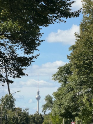 Josef-Orlopp-Straße, Berlin — photo 1