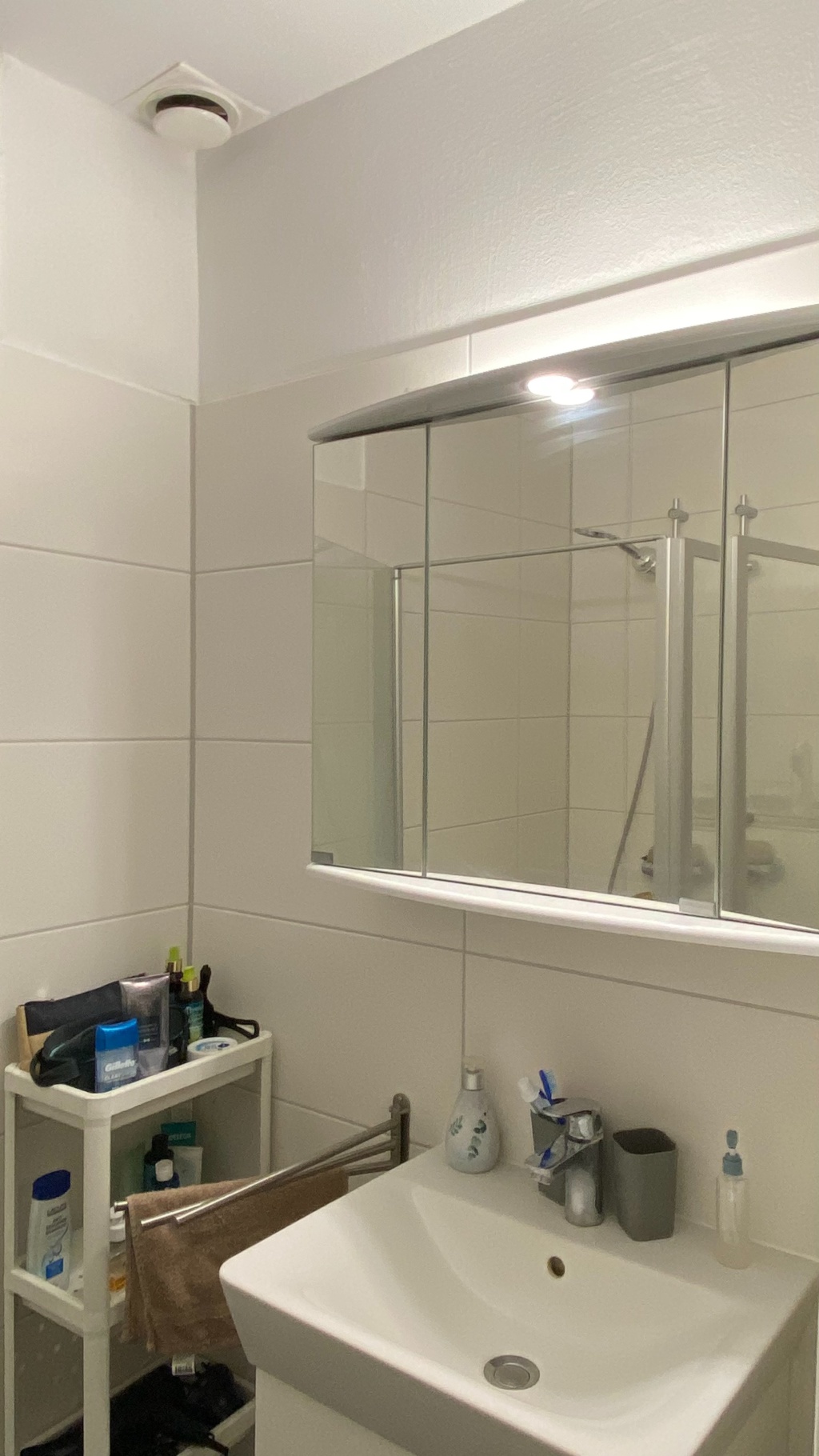 Furnished 2 bedrooms apartment in Hamburg - READ FULL DESCRIPTION - Available October 1, 2026 - March 15, 2027 – Hinter der Lieth 34c, 22529 Hamburg Hamburg – Vorschaubild 7