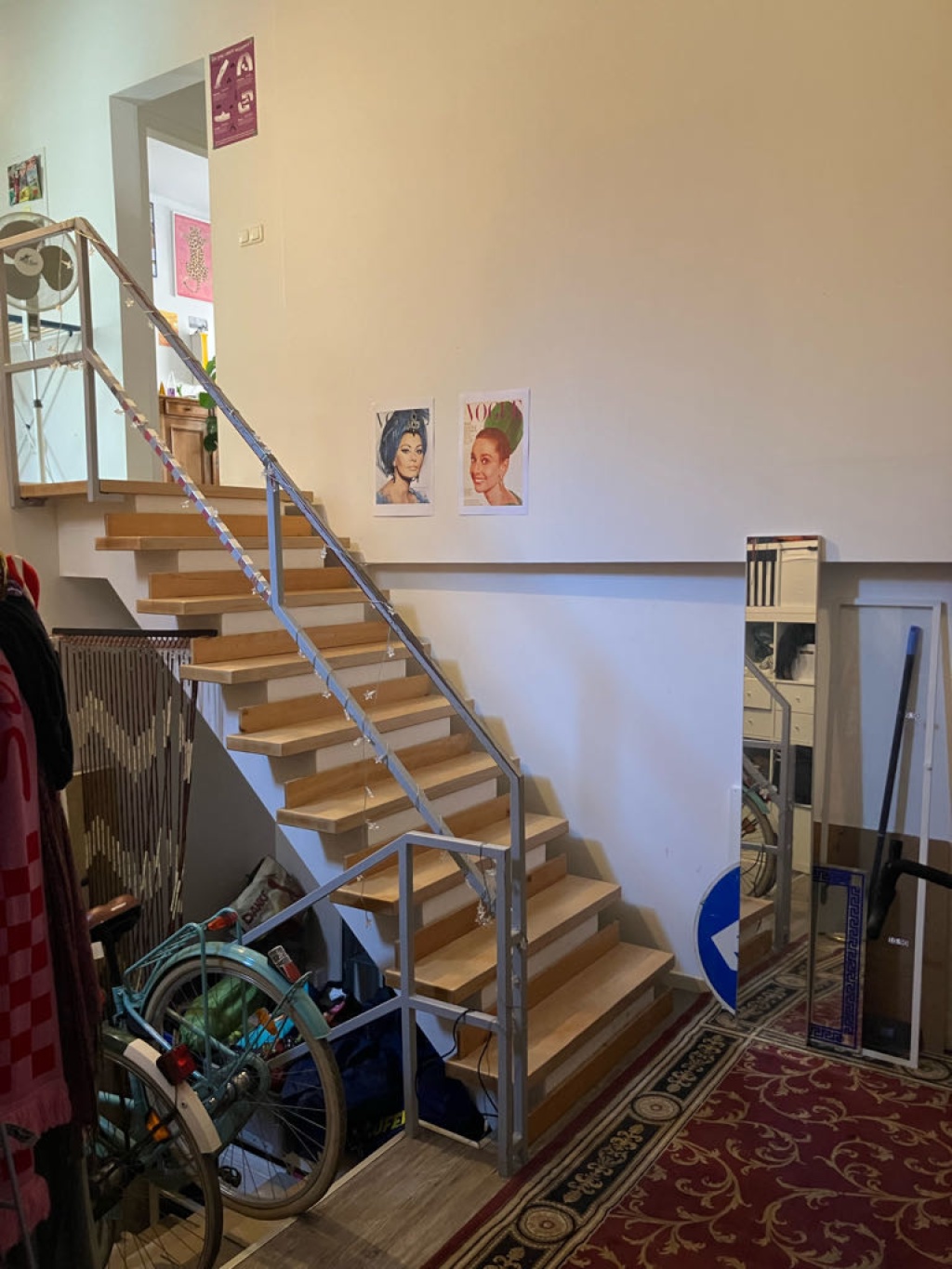Flat Glockenhof Schweiggerstraße - Treppe zu den Zimmern