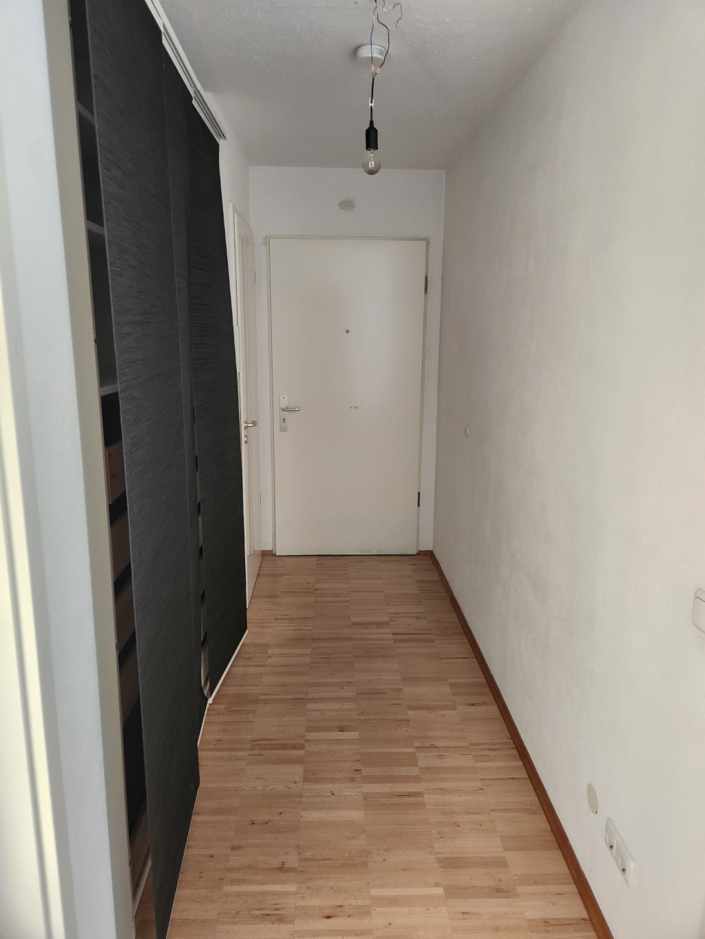Wohnung Garching Hochbrück Seilerweg 30 - Flur und Haustür
