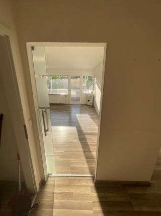 Anzeigenbild: 2 Zimmerwohnung mit jeweils eigenem Balkon und neuer Küche zentral in Fürth
