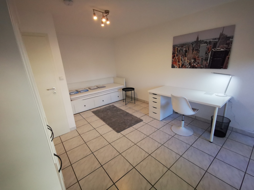 Flatshare Moosach Werner-Friedmann-Bogen 12 - WG Zimmer