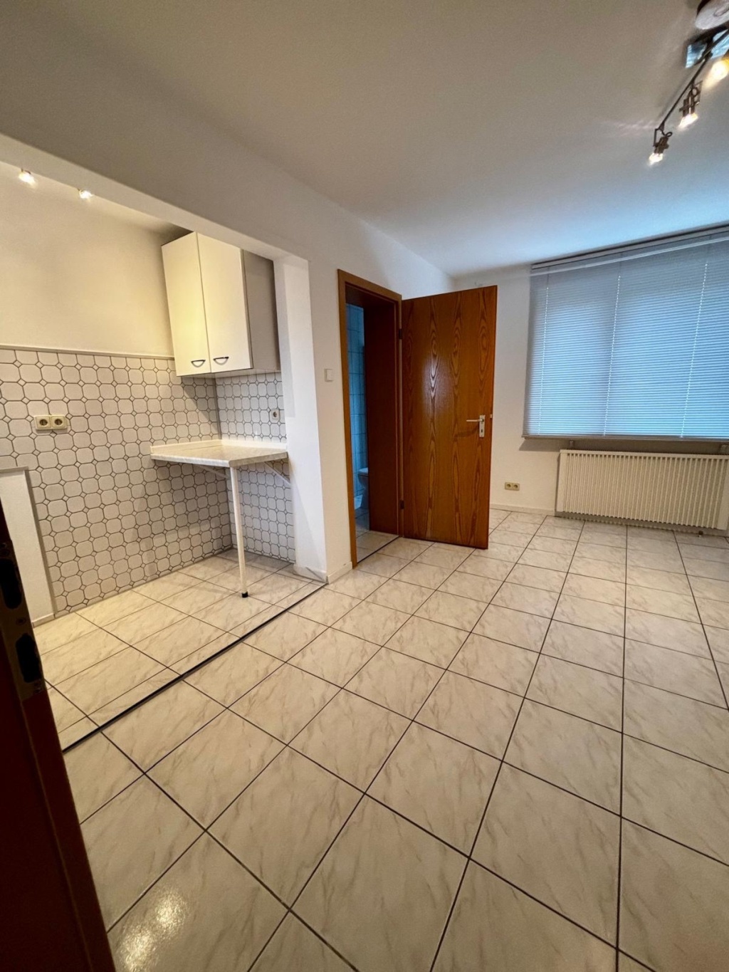 Helle 1-Zimmerwohnung unbefristet zu vermieten – Böckinger Straße 24, 70437 Stuttgart Rot – Vorschaubild 11