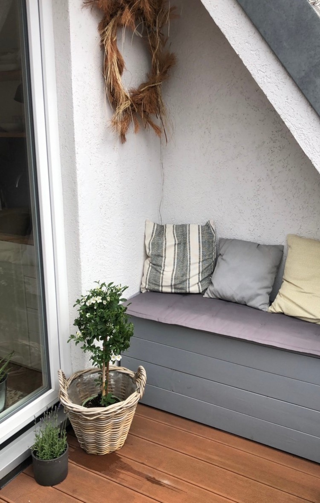 3-Zimmer-Dachgeschosswohnung mit Südbalkon - vollmöbliert – Müllerstr. 151, 13357 Berlin Berlin – Vorschaubild 12