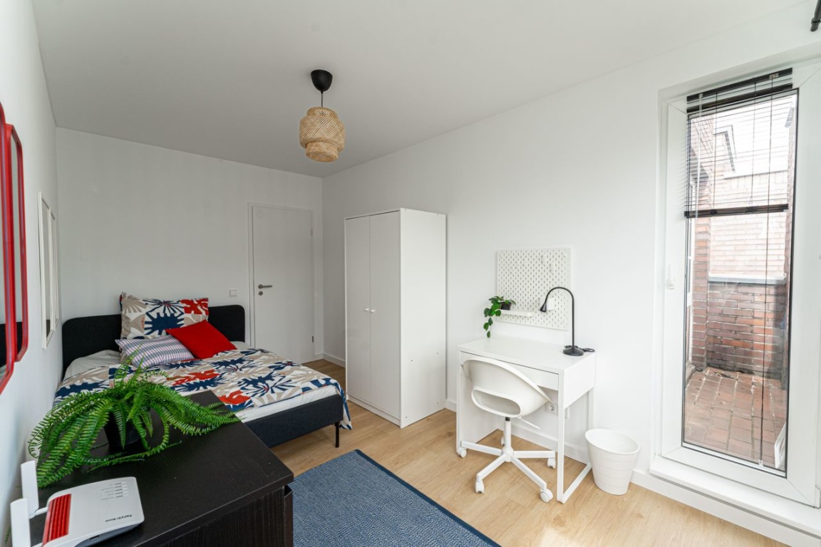 Gemütliches Zimmer in WG – komplett ausgestattet mit guter Anbindung
