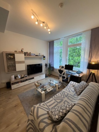 Möblierte1,5-Zimmer-Wohnung in Mainz Neustadt – Rheinnähe, 3 m Deckenhöhe & Aufzug