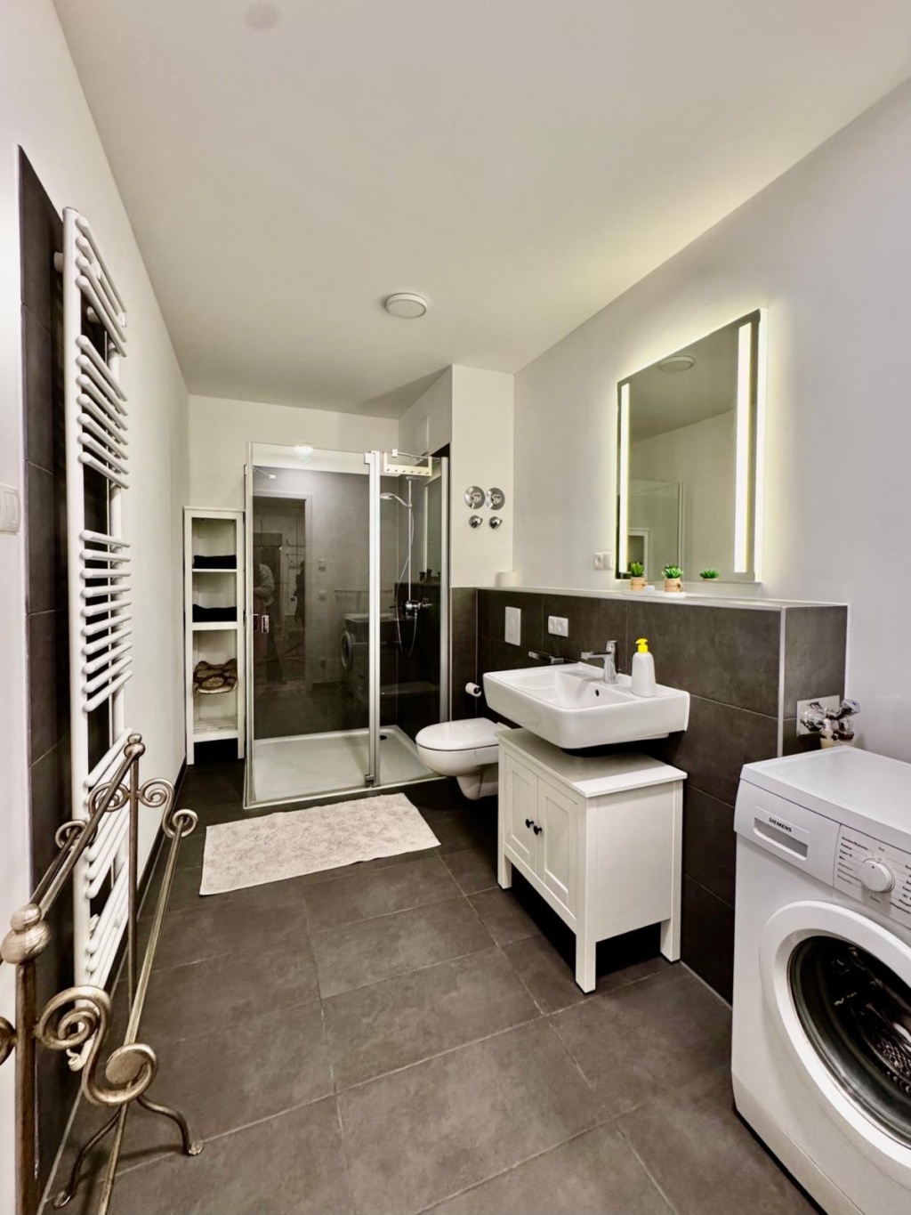 All inklusive - Ruhig, zentral, hell und im Grünen - Neubau-Studio in Gesundbrunnen zwischen Wollank- und Bornholmer Straße mit großem Balkon und Ausblick ins Grüne – Grüntaler Str., 13359 Berlin Gesundbrunnen – Vorschaubild 5