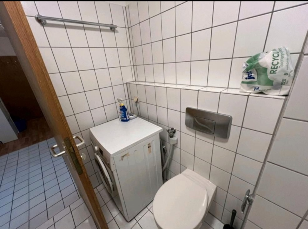 Helle, vollmöblierte 1-Zimmer-Wohnung mit Balkon in Connewitz – Scheffelstraße, 4277 Leipzig Connewitz – Vorschaubild 5
