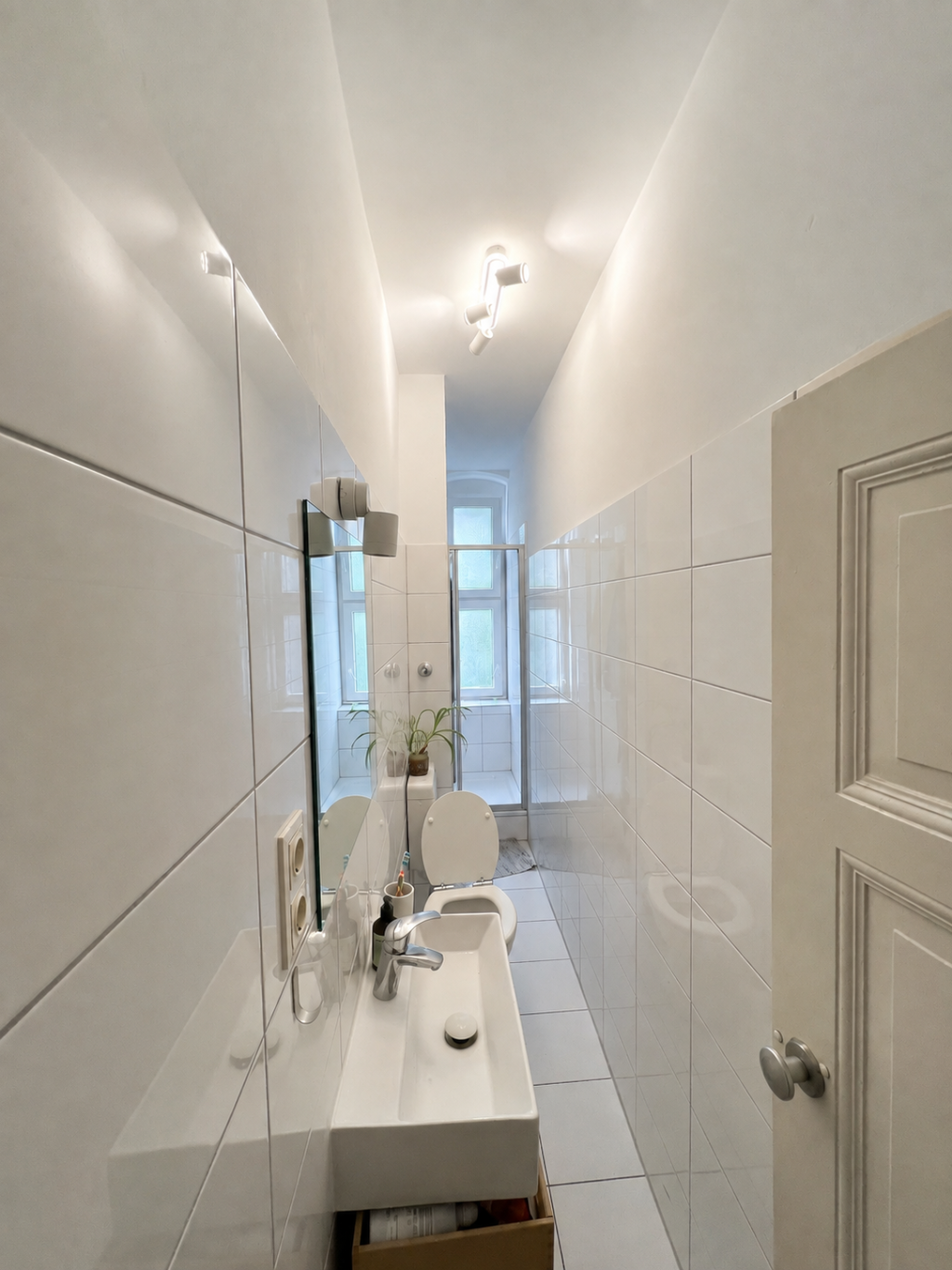 2-Zimmer-Whng in Berlin-Tempelhof | 15.09.–22.11. (flexibel) | Zwischenmiete – Kaiserin-Augusta-Straße, 12099 Berlin Tempelhof – Vorschaubild 4