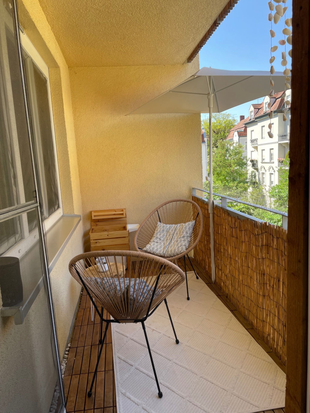 Voll möblierte zentrale 2,5 Zimmer Wohnung mit Balkon mitten in Schwabing an der Münchner Freiheit auf Zeit (6 Monate von Feb. bis Juli 27) – Morawitzkystraße, 80803 München Schwabing-Freimann – Vorschaubild 3