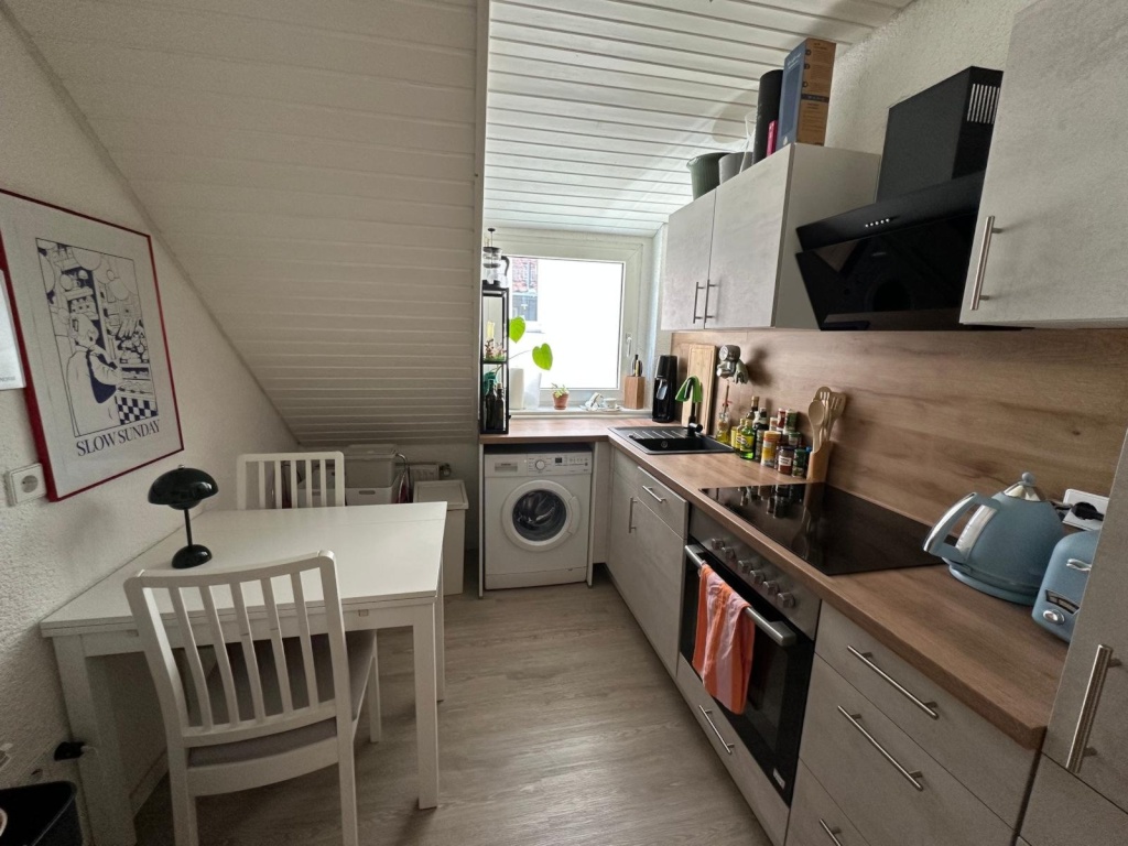 Helle, Schöne 2,5-Zimmer-Wohnung in Toplage Stuttgart-Marienplatz ab 01.10.2026 – keine Provision, WG-geeignet – Böblinger Str. 5, 70178 Stuttgart Süd – Vorschaubild 12