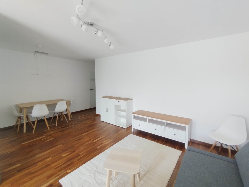 The fully furnished 4 room apartment in Giesing with the all-inclusive fixed-term contract till 19.06.2027 / Die komplett möblierte 4-Zimmer-Wohnung in Giesing mit befristetem All-inclusive Mietvertrag bis zum 19.06.2027 – Werinherstraße 97a, 81541 München Obergiesing-Fasangarten – Vorschaubild 2