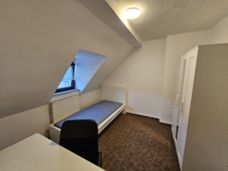 Ad image: Renoviert & Möbliert WG Zimmer ab 01.10.26