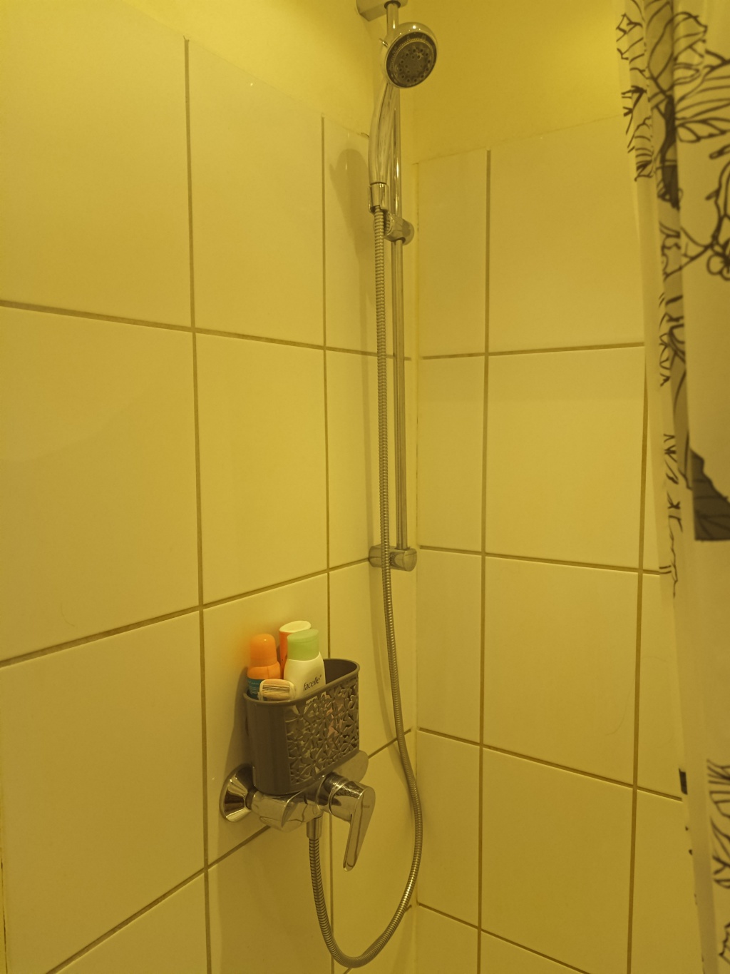 Voll möblierte 1-Zimmer-Wohnung zur Untermiete in der Innenstadt / Fully Furnished One-Bedroom Apartment for Sublet in City Centre – Richard-Wagner-Straße 77, 66111 Saarbrücken St. Johann – Vorschaubild 15