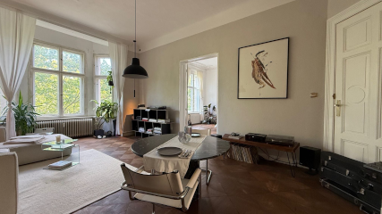 Traumhafter 155m2 Design-Altbau in Friedrichshain-Kreuzberg | Möbliert | Sep – Nov (oder ab Okt) — photo 1