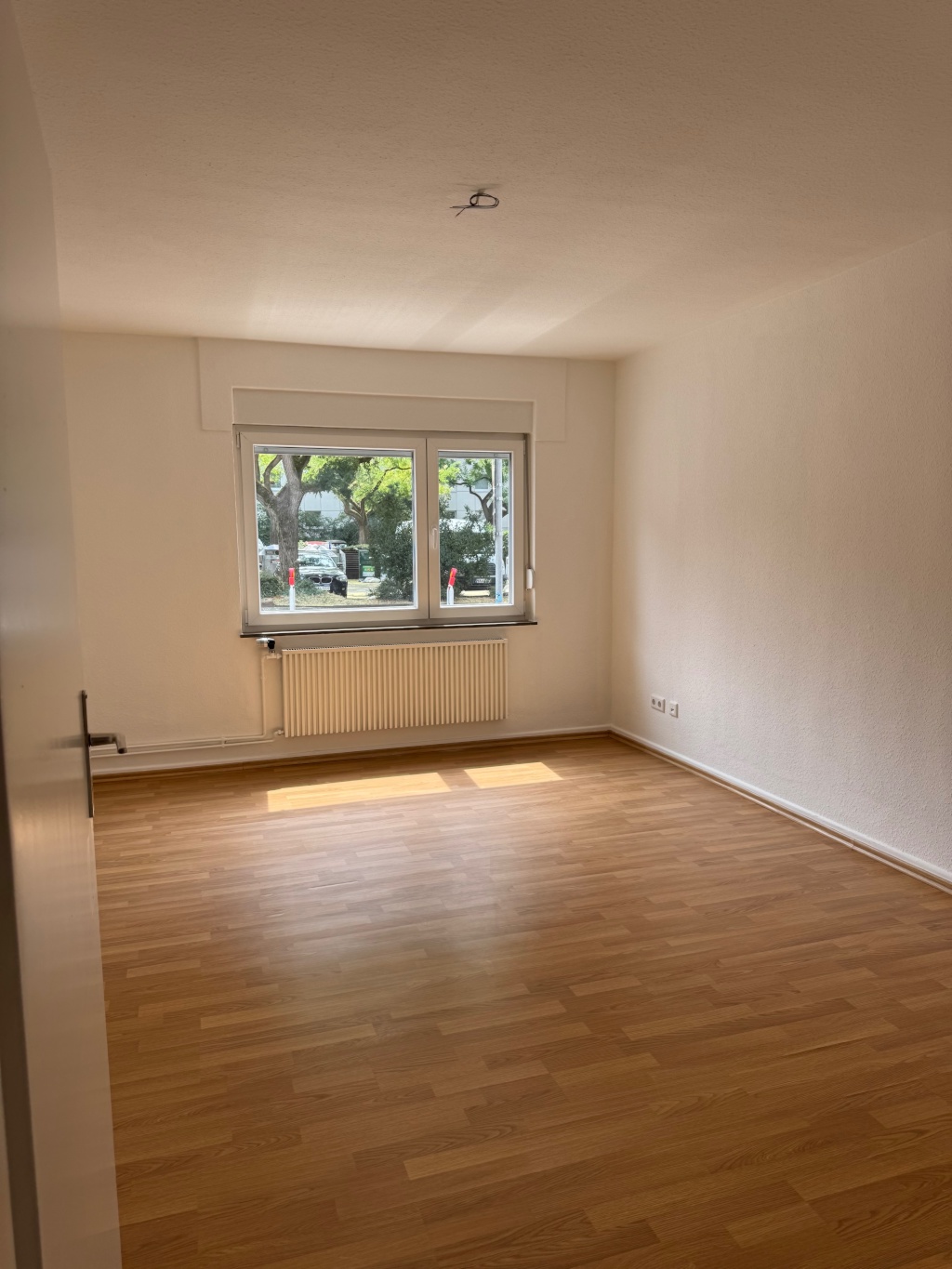 WG-Neugründung: frisch renovierte 3er-WG mit neuem Bad und neuer Einbauküche in zentraler Lage – Heinrichstraße, 64283 Darmstadt Darmstadt – Vorschaubild 3