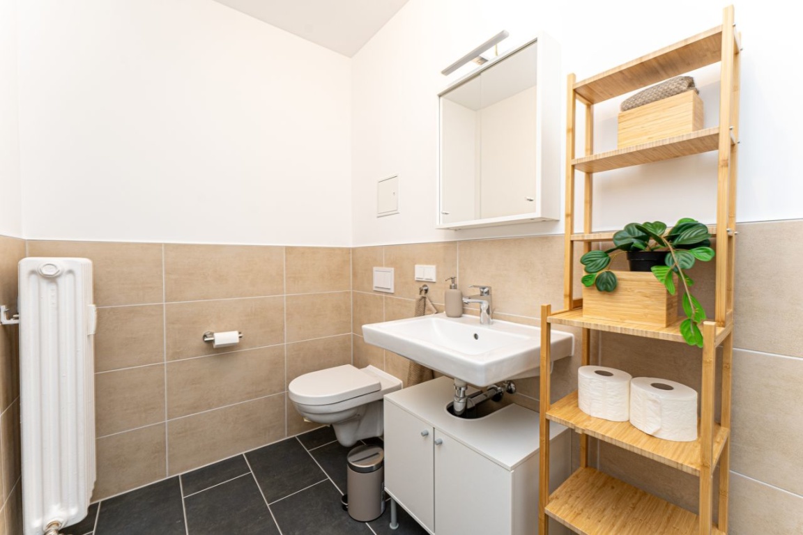 Gemütliches Zimmer in WG – komplett ausgestattet mit guter Anbindung – Müllerstraße, 13353 Berlin – Vorschaubild 11