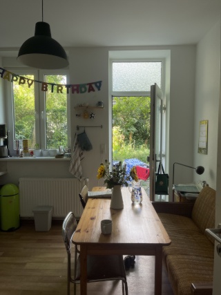 Anzeigenbild: befristetes Zimmer Okt&Nov  in einer süßen Wg mit Terrasse