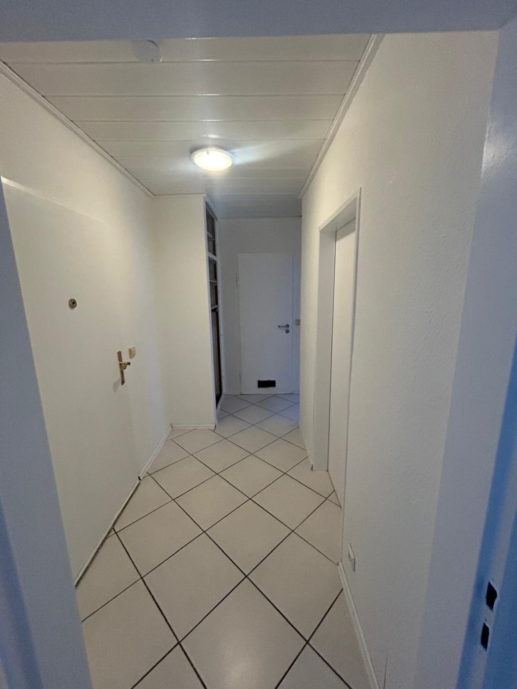 WG-Zimmer Rheinau Schifferstadter Straße 22 - Flur1