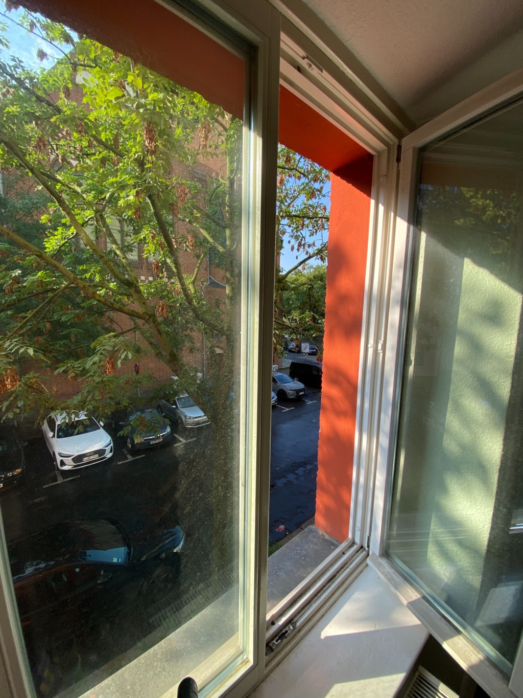 Charming 1.5-Room Apartment Right Next to Volkspark Friedrichshain (Short-Term Sublet)