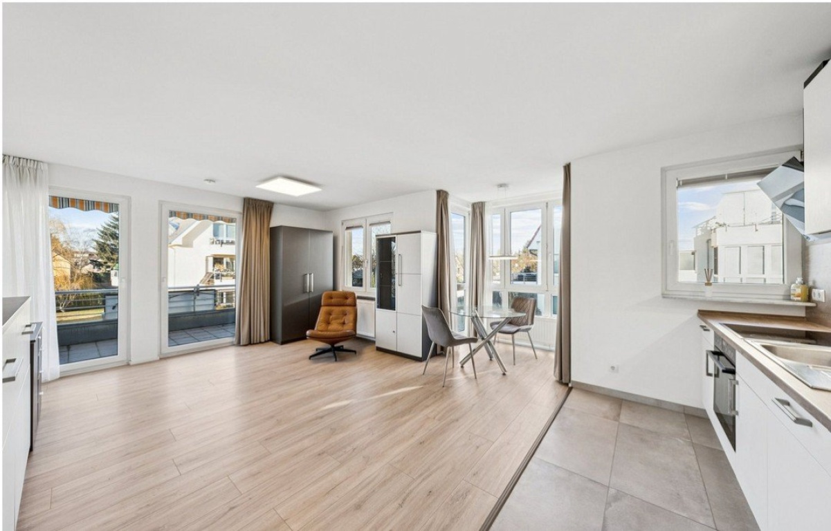 Möbilierte Einzimmerwohnung mit Balkon direkt an der S2 – Alt Lichtenrade 74, 12309 Berlin Lichtenrade – Vorschaubild 7