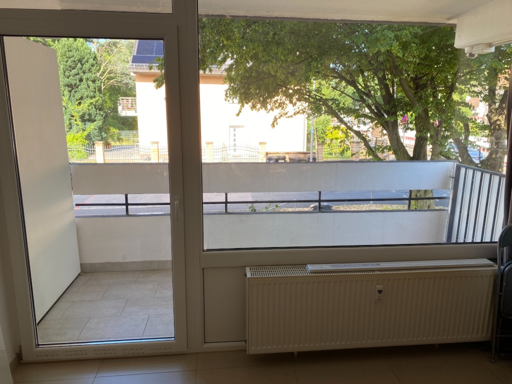Exklusiv möbliertes Premium-Appartement mit großem Balkon – Biebricher Allee 81, 65187 Wiesbaden Biebrich – Vorschaubild 2